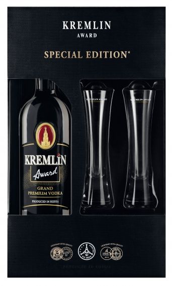 Кремлин Ауорд Гранд Премиум - Комлект с две чаши 40% алк. , 0.7 л